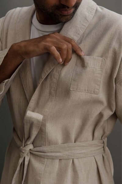 6_LLC1_Nieve-bosom-pocket-closeup-2_P