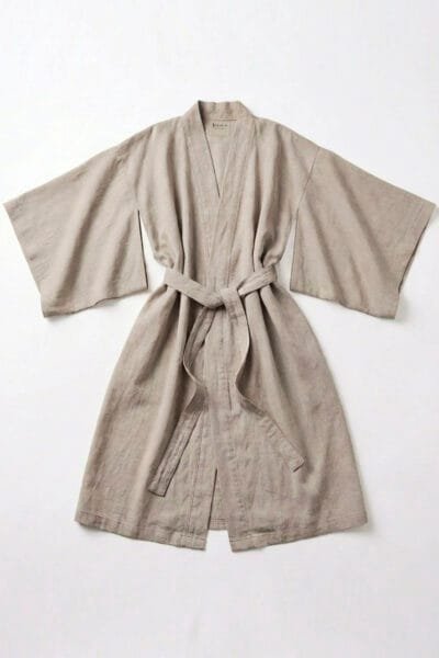 Oto flat lay front v2